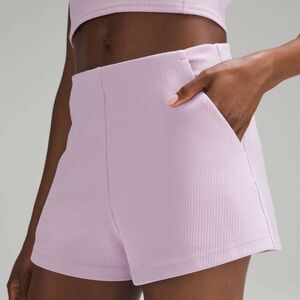Lululemon Ribbed Softstreme High-Rise Short 2"
Pink Peony Women's SZ 6